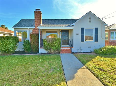 Halcyon Foothill and Floresta Gardens are nearby neighborhoods. . San leandro zillow
